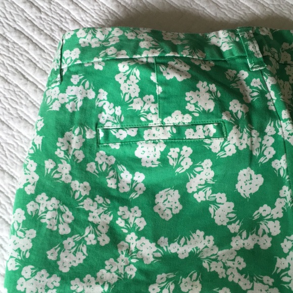 Shorts - Picture 3 of 5